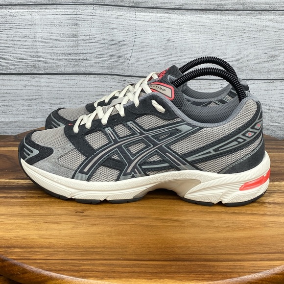 ASICS Gel-1130 Moonrock Obsidian Grey Red Sneaker 1201A255 Women’s Shoe Size 8 - Picture 1 of 13